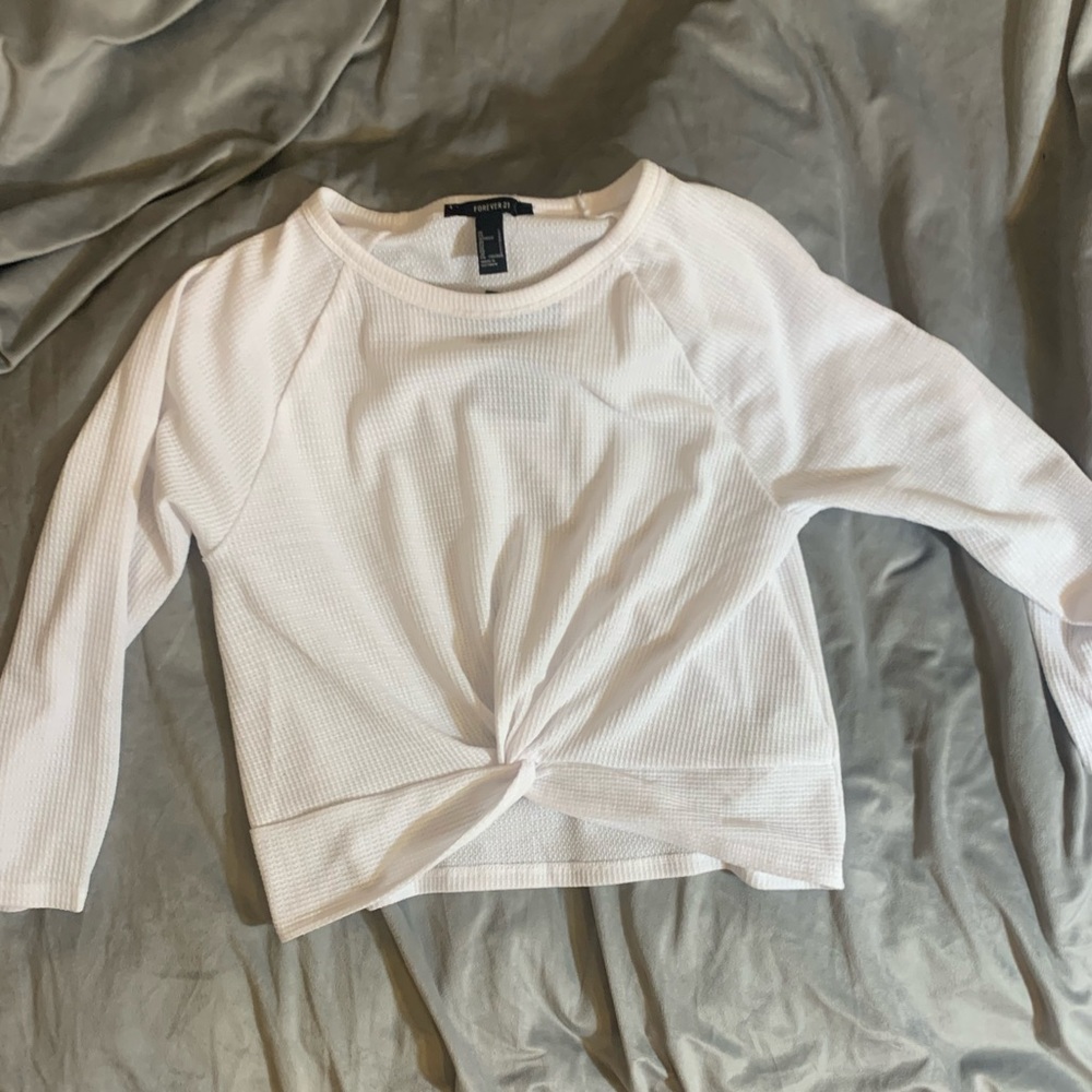 White 3/4 sleeve knit top